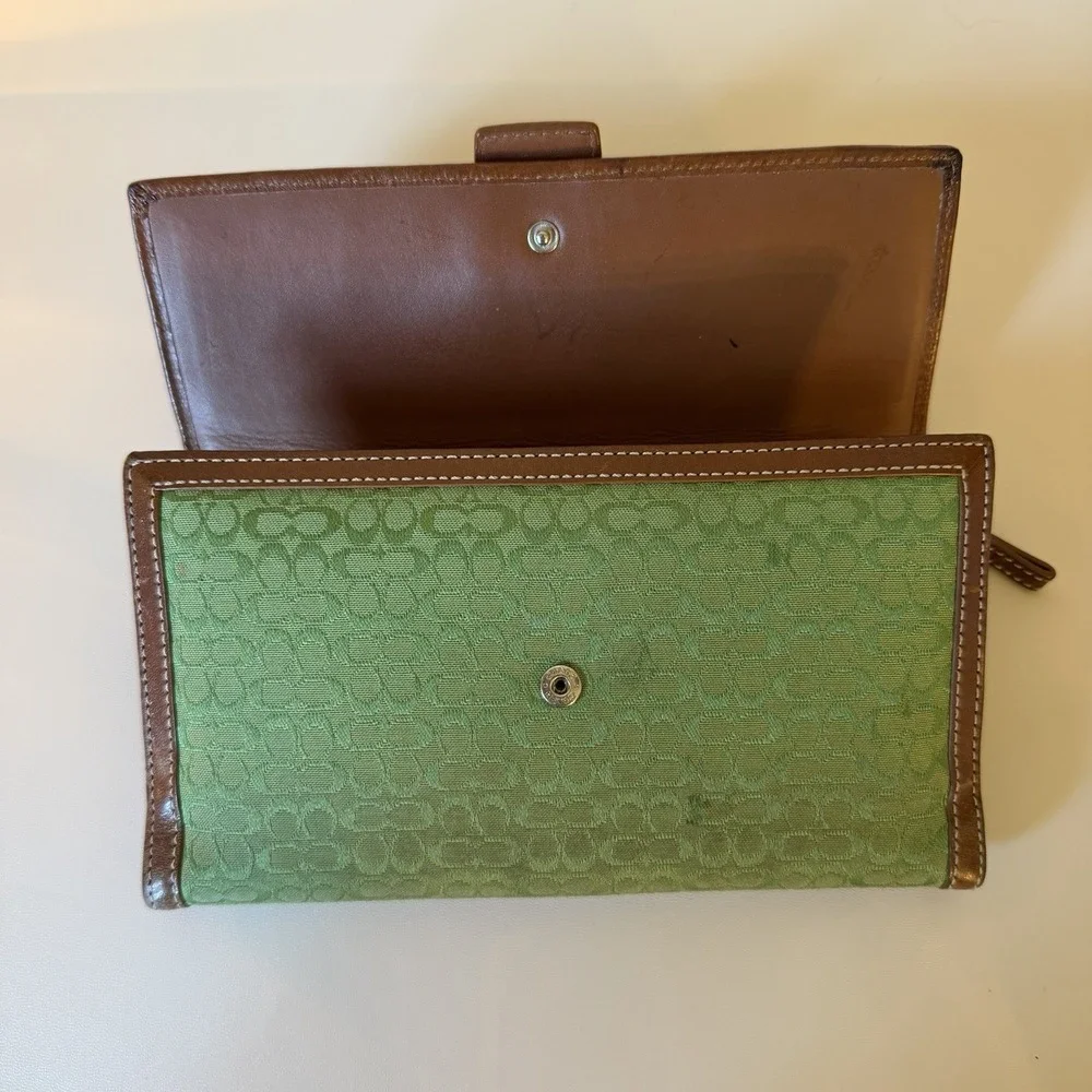 Coach SOHO Green Mini Signature C Canvas Leather Buckle Bi-Fold Wallet VTG Y2K